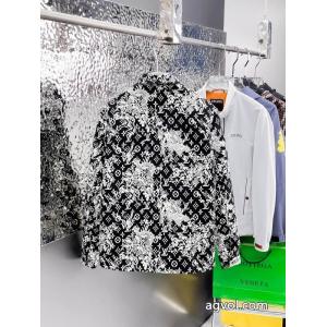 ブランド 激安 どんなシーンにも着回し力抜群のシンプルジャケットLOUIS VUITTON