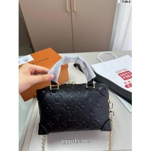 LOUIS VUITTONルイ ヴィトンPetite Malle Soupleソフトボックスバッグ