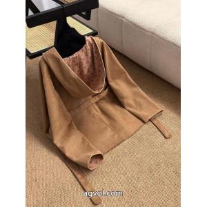 Louis Vuittonフルプリント老花クローバーアルファベットプリント両面キャップコートにベルト