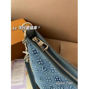 LOUIS VUITTON小容量小銭入れ折りたたみ飛行機ケース