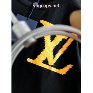 LOUIS VUITTON最新コットンオフセットブラックねじ付き半袖Tシャツ