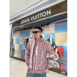 ブランド フェイク最安値挑戦中 今年人気定番新作 2026年トレンドセーターLOUIS VUITTON