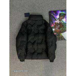 雑誌掲載 好評モデル 2026新作大注目LOUIS VUITTONダウンジャケットコピー 品 ブランド