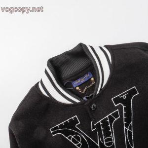ジャケット2026年秋冬コレクションに見る 2026新品 センス抜群LOUIS VUITTON偽 ブランド 通販