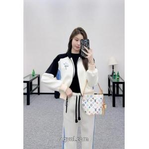 セットLOUIS VUITTON激安 ブランド 通販人気専門店 オススメ新作商品 必要な一品