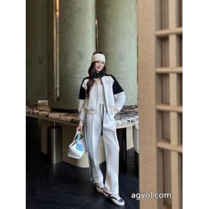 セットLOUIS VUITTON激安 ブランド 通販人気専門店 オススメ新作商品 必要な一品