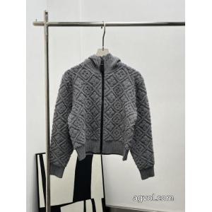 雑誌掲載アイテム お洒落自在 絶対欲しい手に入るLOUIS VUITTONブランド コピー 品コート