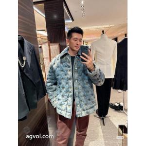 冬に最強アイテム 韓国人気 今季のトレンド人気新作綿入れの服LOUIS VUITTONブランド コピー 専門店