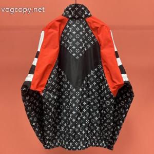 ジャケット存在感は抜群 トレンド感のある 人気雑誌掲載ブランド 偽物 激安LOUIS VUITTON