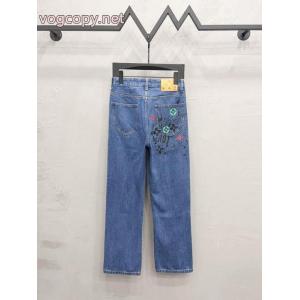 新価格で登場 視線を集めて SS25極上発売ブランド コピー ショップLOUIS VUITTONジーンズ