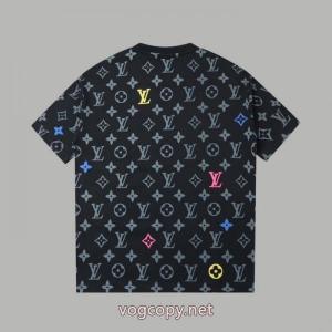 TシャツLOUIS VUITTON現代的な印象 欧米韓流/雑誌  超人気モデル入荷偽物 通販