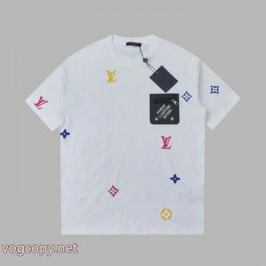 TシャツLOUIS VUITTON現代的な印象 欧米韓流/雑誌  超人気モデル入荷偽物 通販