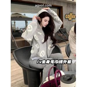 お買い得送料無料 必需品 大人気発売中偽物 通販LOUIS VUITTONコート