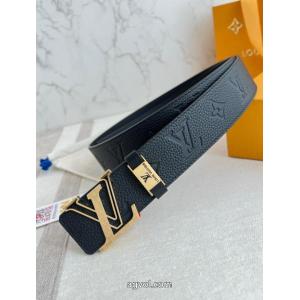 ブランド スニーカー 激安LOUIS VUITTON相性の良い 超人気デザイン 大人の色味    ベルト.