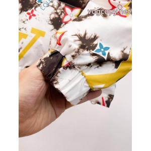 ダウンジャケットLOUIS VUITTONブランド コピー 安心旬デザイン 毎年大人気商品 海外大人気