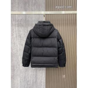 スーパー コピー 販売高級感UP おしゃれ上級者に着 優れたデザインLOUIS VUITTONダウンジャケット