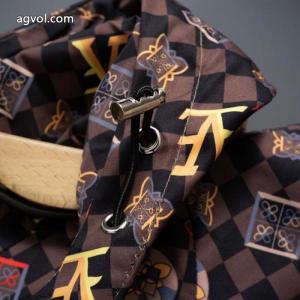 2026人気お買い得アイテム 実用品 旬デザインジャケットスーパー コピー 通販LOUIS VUITTON