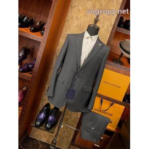 オススメな秋冬新作 格好良い 人気新作　ロゴ入り    スーツコピー 商品 販売LOUIS VUITTON..