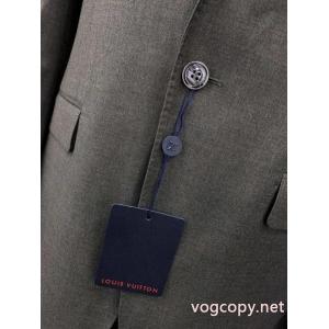オススメな秋冬新作 格好良い 人気新作　ロゴ入り    スーツコピー 商品 販売LOUIS VUITTON..