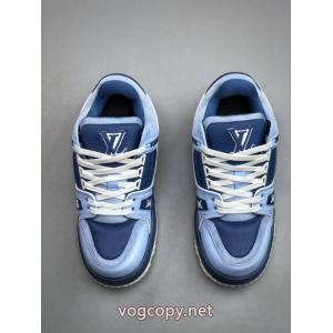 偽 ブランド     スニーカーLOUIS VUITTON2026-2026年モデル入荷 毎年大人気商品 高級感に溢れ..