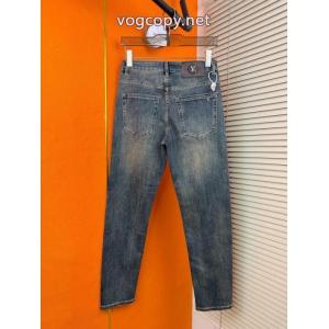 ブランド 通販 激安ジーンズLOUIS VUITTON人気ブランド  赤字価格 人気上昇冬