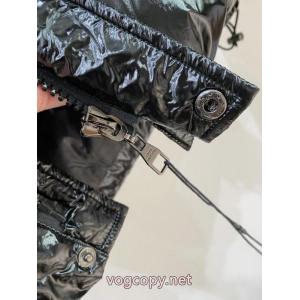 モード 最高級 定番人気激安ブランド コピー 激安ダウンジャケットLOUIS VUITTON