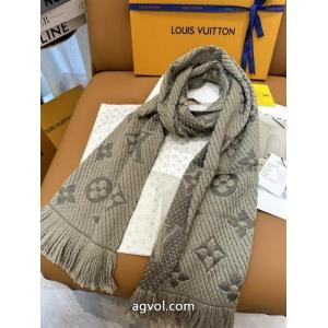 ブランド コピー 着払いLOUIS VUITTON  マフラースタイルを綺麗に 税込価格 超人気でめちゃかわいい..