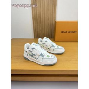 数に限りがある 普段使い 透け感優しいスニーカーLOUIS VUITTON偽物 ブランド 販売
