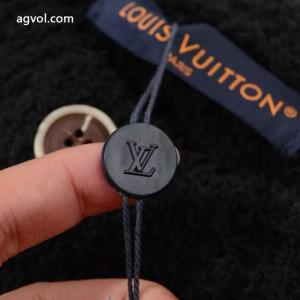LOUIS VUITTONコート最新作入荷 便利な定番アイテム 激安専門店ブランド 品 スーパー コピー