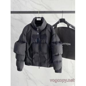 今旬のシルエットバランス VIP 先行セール2026年冬 おしゃれの幅が広がりLOUIS VUITTONブランド 偽物 通販    ダウンジャケット.