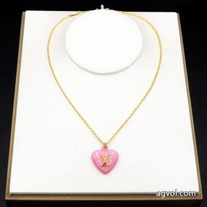 トレンドファッション 高級感溢れるデザイン ポップ    アクセサリールイ ヴィトンブランド スーパー コピー 通販..