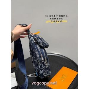 ルイ ヴィトンブランド レプリカ大人気最新作 モダンな印象 新品人気上昇胸バッグ