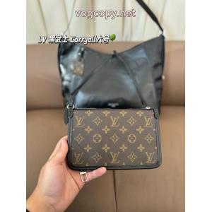 偽物 ブランド店舗完売品 名入れ無料 雑誌掲載のアイテムバッグLOUIS VUITTON