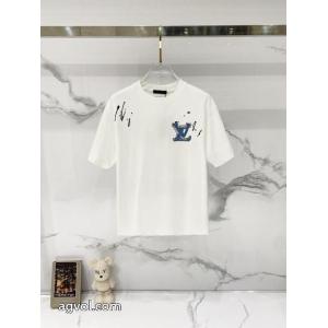 オトナの余裕 2026年秋冬コレクション  耐久性に優れLOUIS VUITTONTシャツスーパーコピー2026