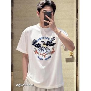 偽物 ブランド 販売おしゃれ上級者に着 セール中 スタイリッシュな印象TシャツLOUIS VUITTON