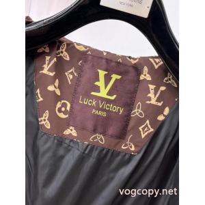 大容量 2026年限定発売新品 上品可愛いLOUIS VUITTONコピー 品 ブランドダウンジャケット