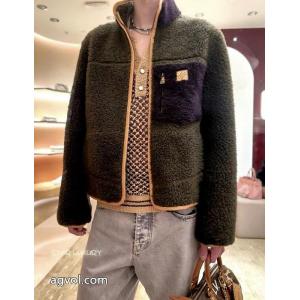 コートLOUIS VUITTON個性的な美品 価格帯が魅力的 独特ブランド コピー 販売
