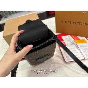 偽 ブランド LOUIS VUITTONファッショナブルなデザイン 低価 最新人気話題沸騰中バッグ