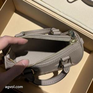 LOUIS VUITTONコピー ブランド限定品 抗菌防臭加工 男女通用    バッグ.