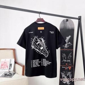 TシャツLOUIS VUITTON季節感をプラス人気商品 有名人の愛用品 人気商品新色登場！コピー 商品 販売