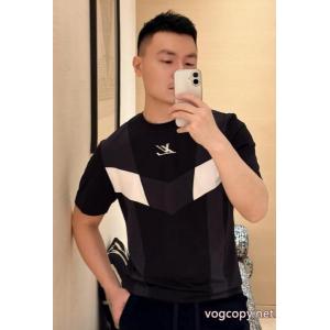 ブランド コピー 通販激安即発 実用性が高い 限定大特価TシャツLOUIS VUITTON