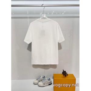 人気掲載 新作入荷定番 注目の一品ブランド コピー s 級半袖TシャツLOUIS VUITTON