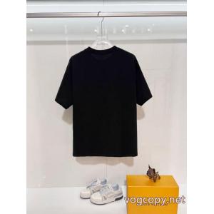 人気掲載 新作入荷定番 注目の一品ブランド コピー s 級半袖TシャツLOUIS VUITTON