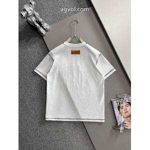 半袖Tシャツブランド コピー 激安LOUIS VUITTON数量限定低価 先行予約アイテム 寒い季節にピッタリの一枚