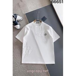 半袖Tシャツブランド コピーLOUIS VUITTON大注目 主役級アイテム 今一番熱い
