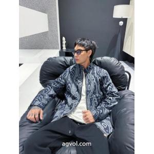 人気ブランド  大人気商品 首胸ロゴ  LOUIS VUITTONコート通販 ブランド