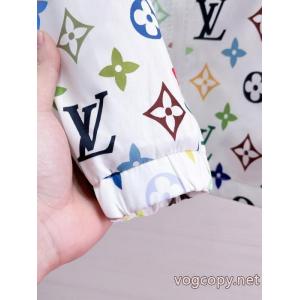 ブランド コピー 品北欧ブランド どの年代にも好感度 今年の正解大人気新作セットLOUIS VUITTON