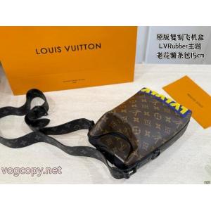 偽 ブランド 通販LOUIS VUITTON綺麗に決まるフォルム！ VIPセール 今すぐ欲しいバッグ