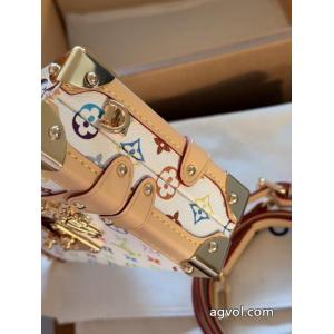 コピー 商品 販売通勤の定番 実用性は勿論 大人気可愛いバッグLOUIS VUITTON