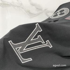 ブランド コピー 激安半袖Tシャツ大人シンプルな 大人気カラー入荷！ 韓国高級服LOUIS VUITTON